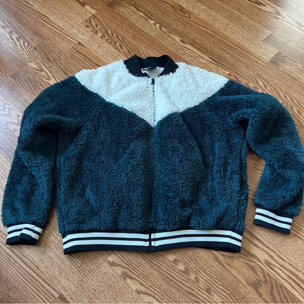 Nike fuzzy jacket